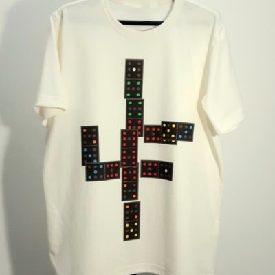 Camiseta DOMINÓ JF — Estampa Exclusiva 100% Algodão